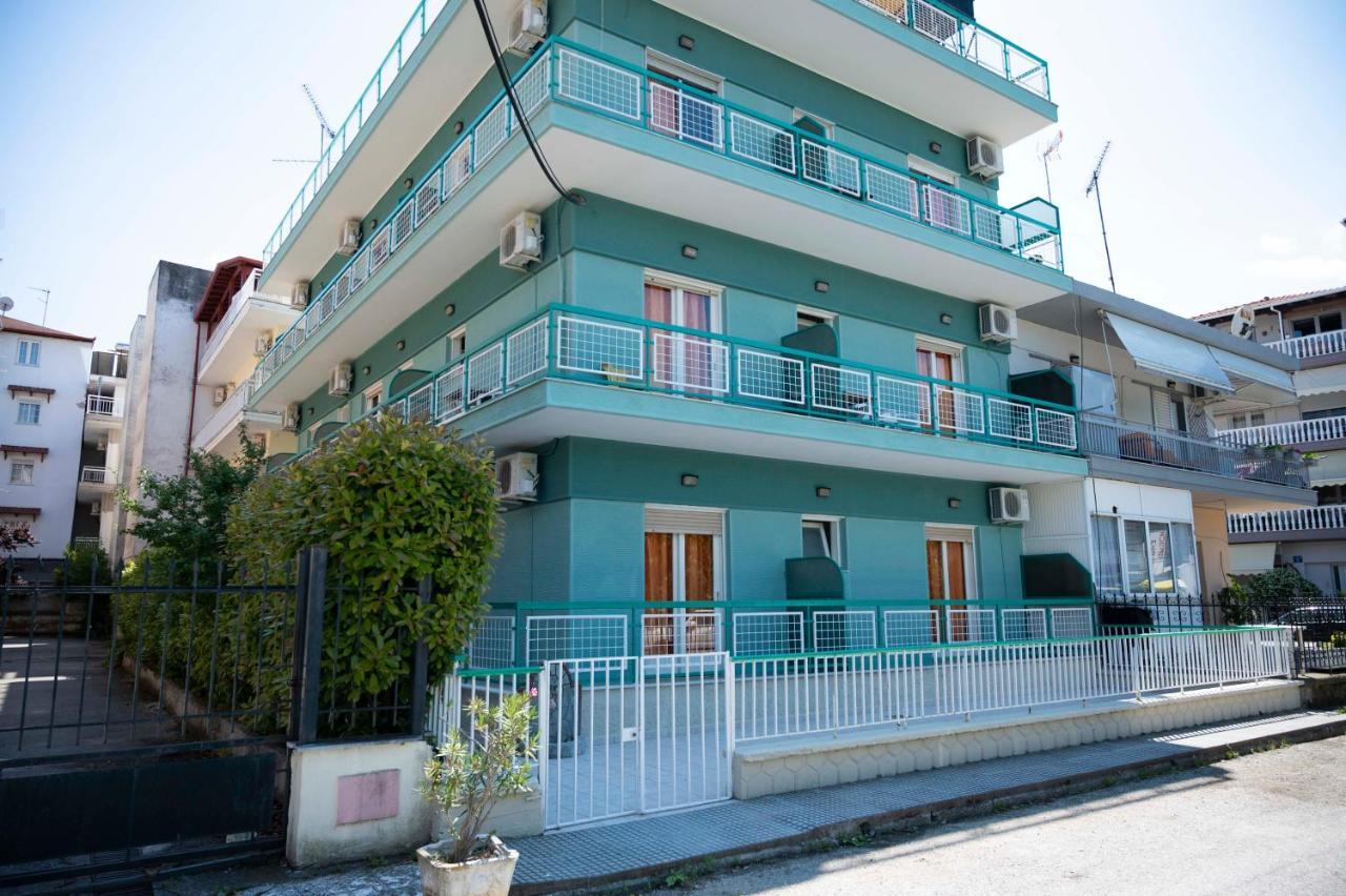 Amelies Apartments Paralía Esterno foto