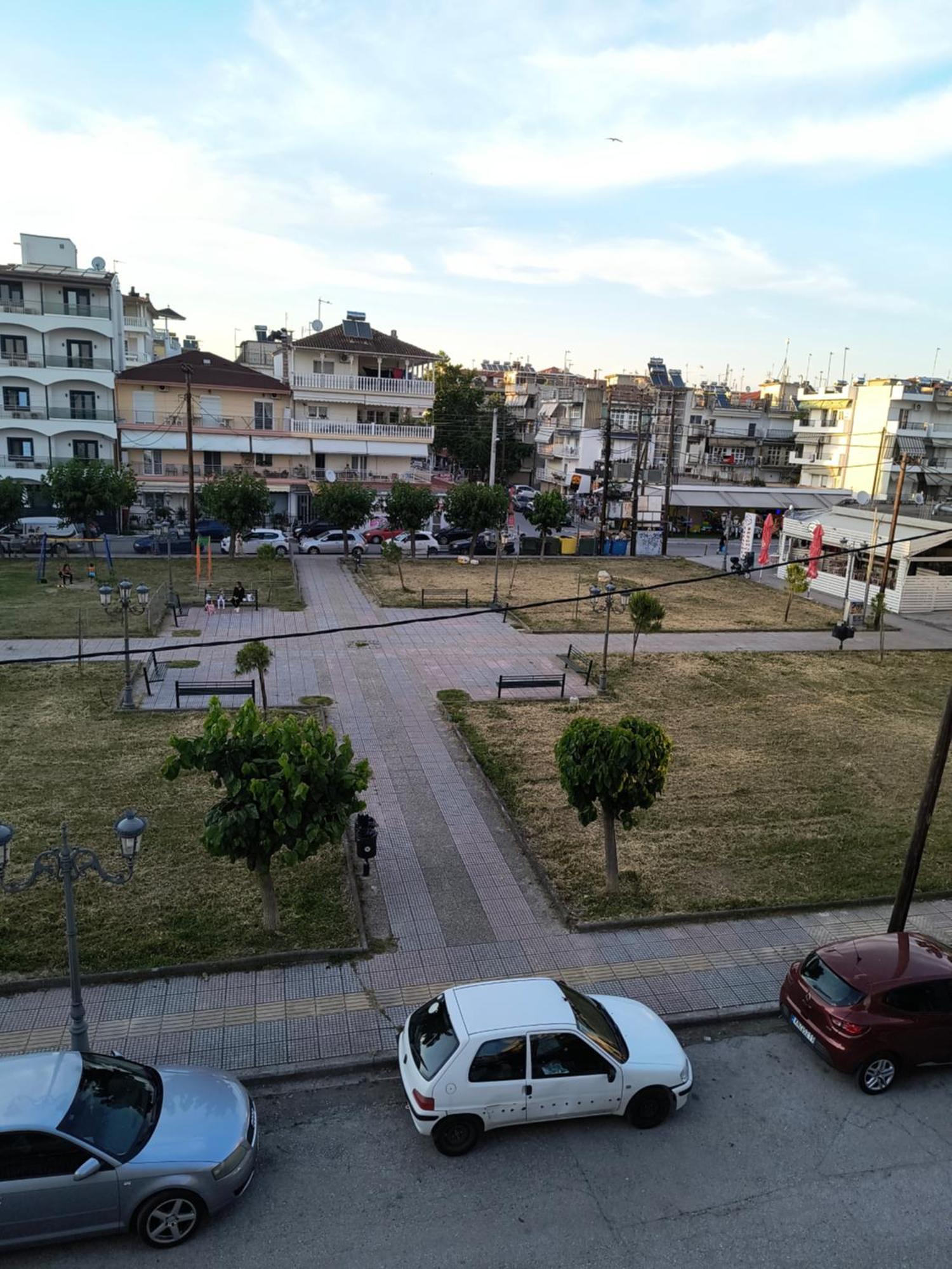 Amelies Apartments Paralía Esterno foto